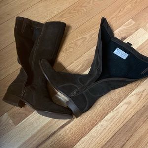 Brown velvet leather boots